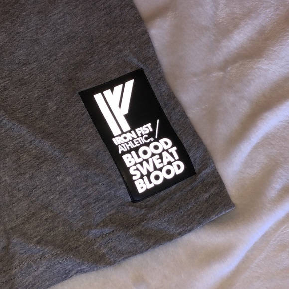 Iron Fist Kettle Bell Reactive Tee, size M NWT - Picture 3 of 7